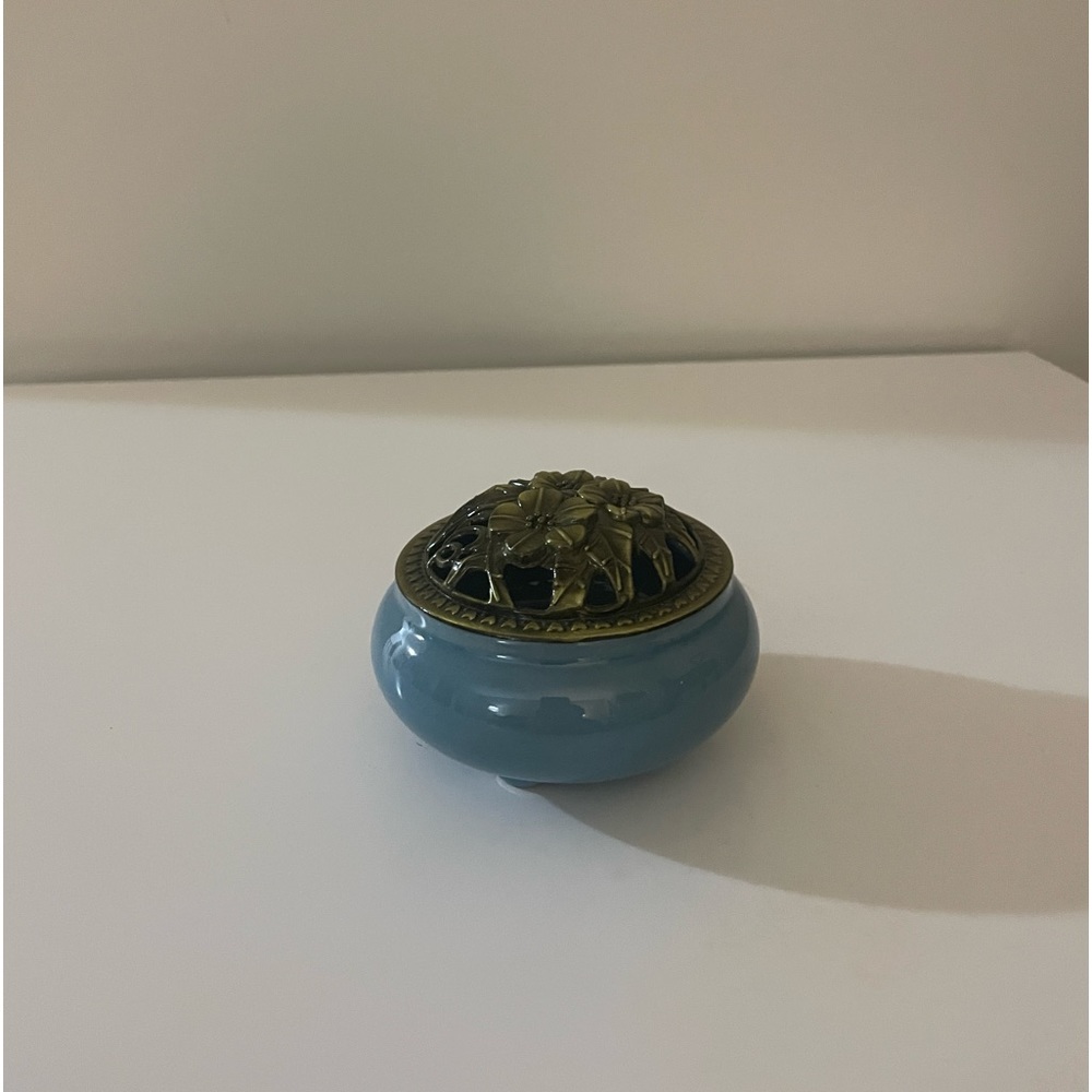 incense burner